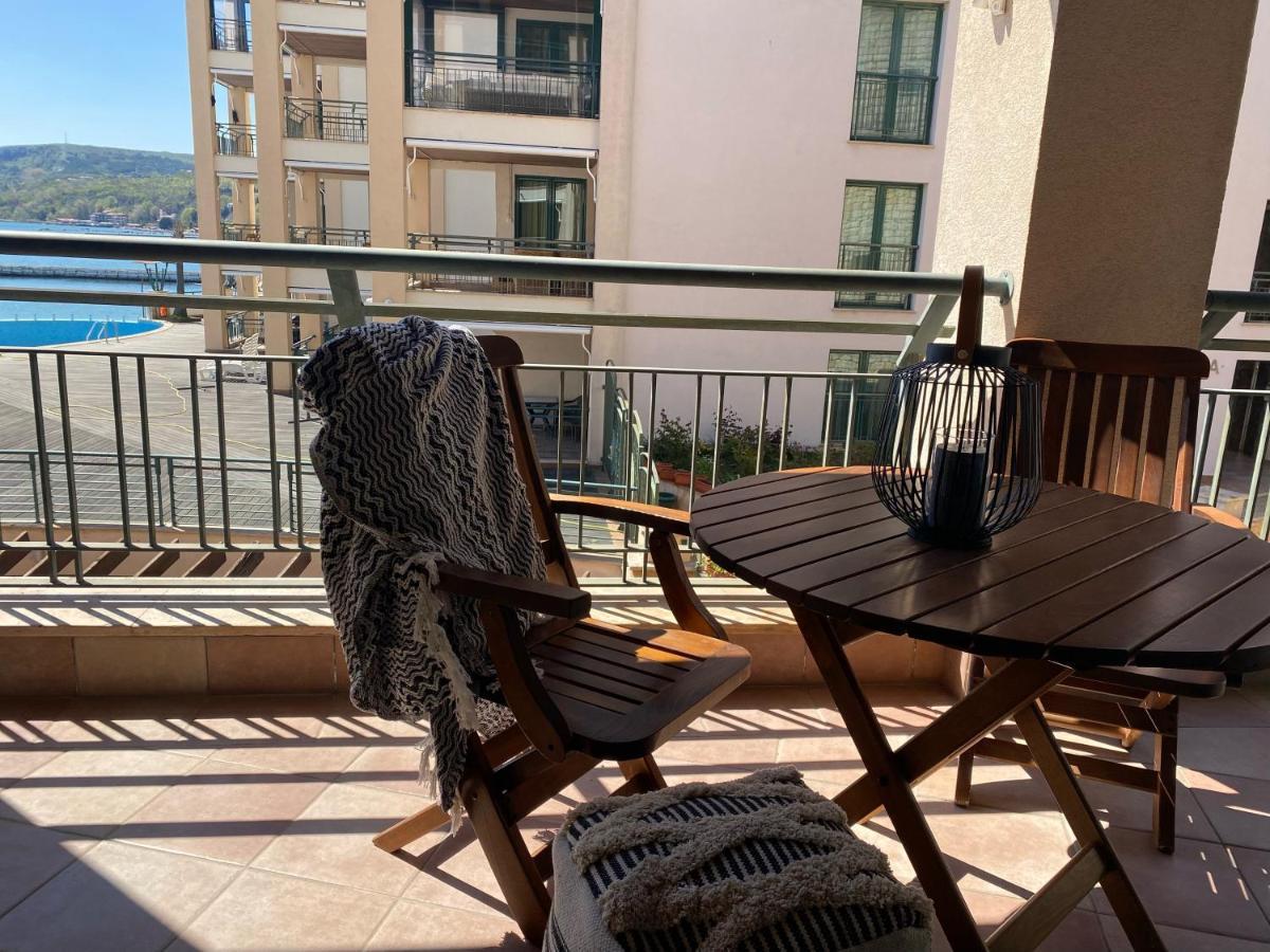 Port Balchik Apartment Экстерьер фото