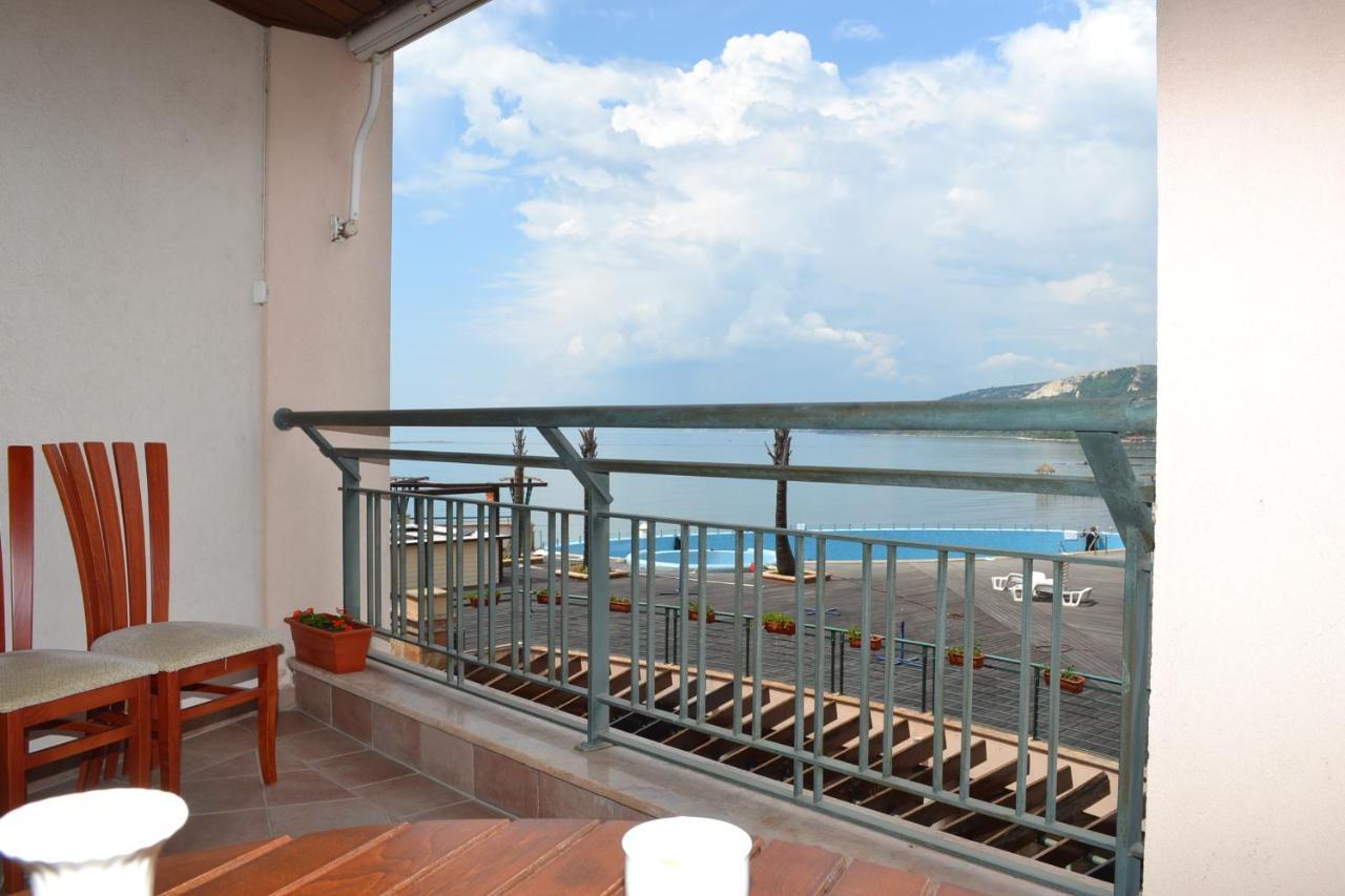 Port Balchik Apartment Экстерьер фото